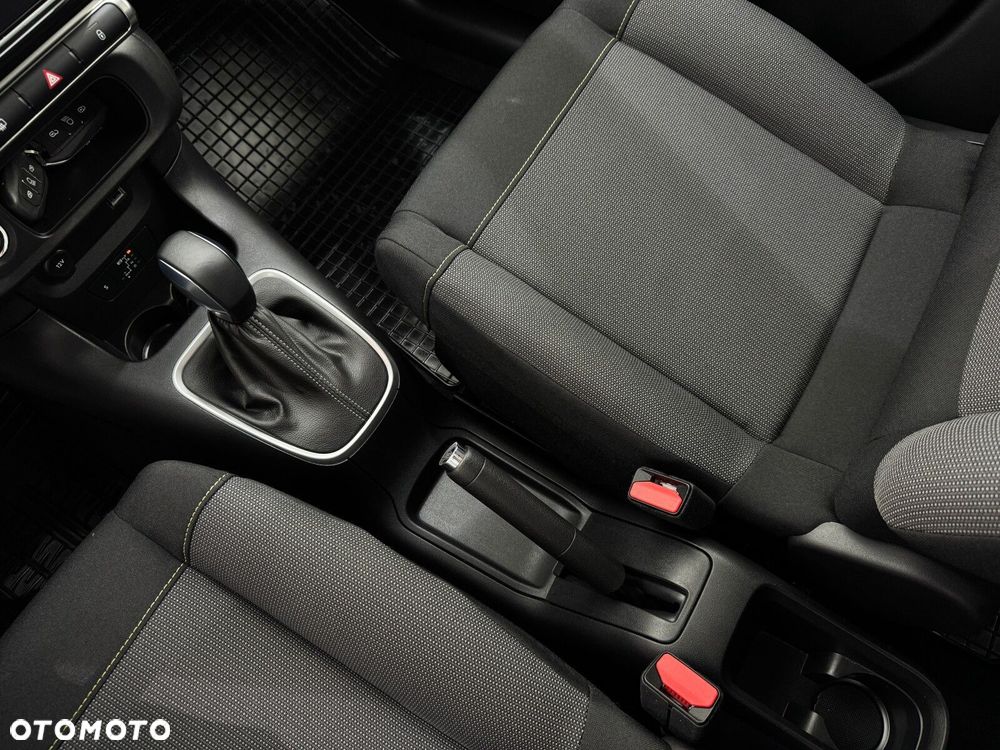 Citroën C3 1.2 PureTech Shine EAT6 - 27