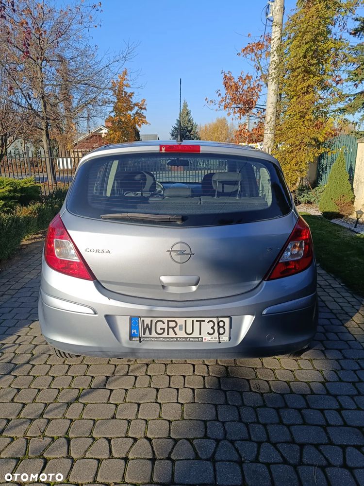 Opel Corsa 1.2 16V Cosmo - 21