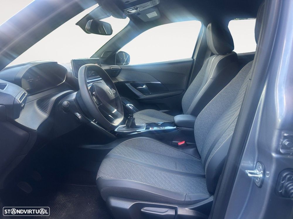 Peugeot 2008 1.2 PureTech Allure - 9