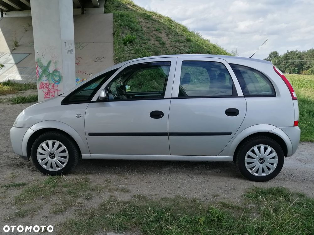 Opel Meriva 1.6 16V Cosmo - 2
