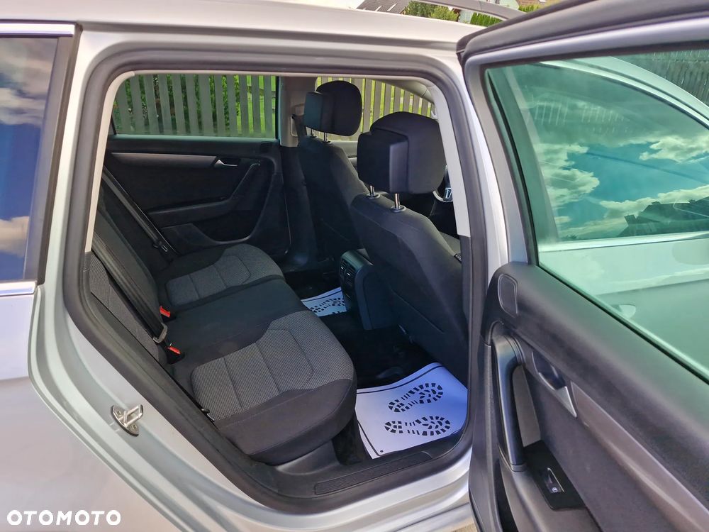 Volkswagen Passat 2.0 TDI 4Mot Highline - 8