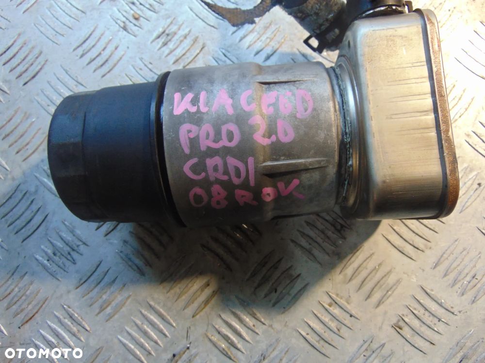 obudowa filtra oleju kia pro ceed 2,0 crdi 2008 r - 1