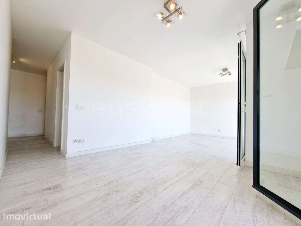 Apartamento T2 com varandas, garagem e arrecadação Parque das Naçõe... - Grande imagem: 3/28