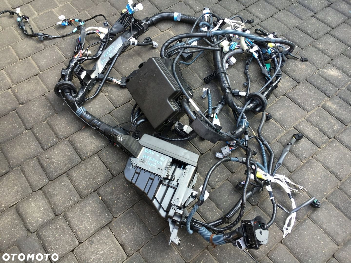 Toyota RAV-4 | Rav4 2016r Hybrid Instalacja Pod Maskę - 2