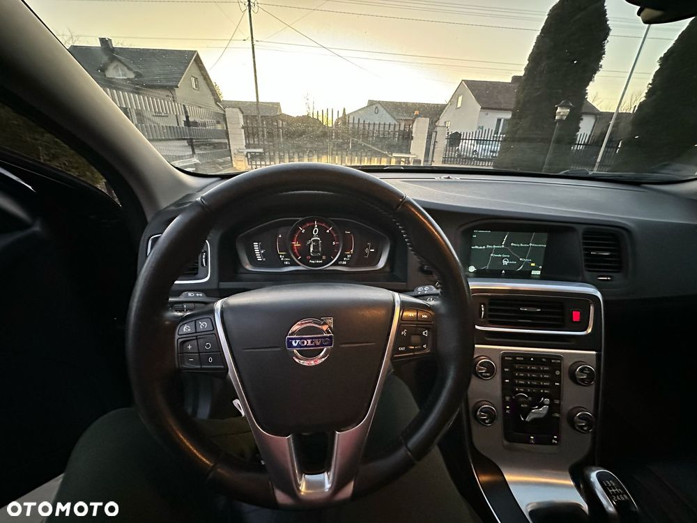 Volvo V60 D2 Ocean Race - 10