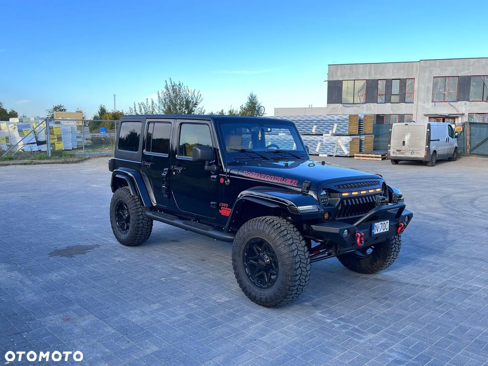 Jeep Wrangler - 28