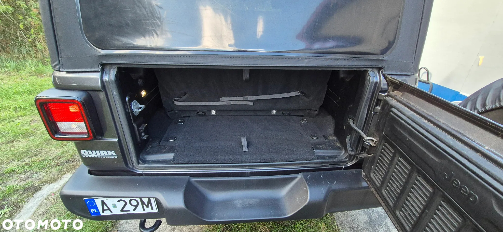 Jeep Wrangler - 21