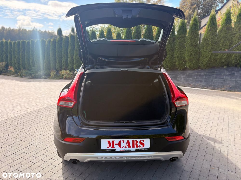 Volvo V40 Cross Country T4 - 27