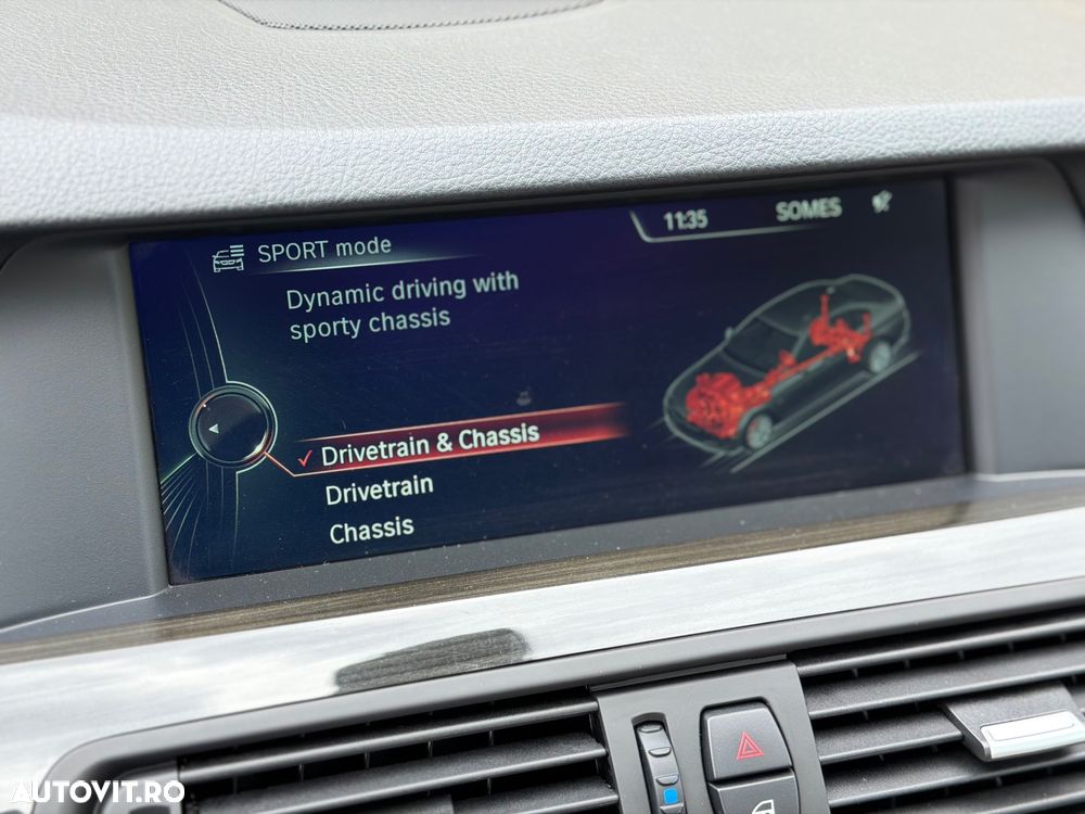 BMW Seria 5 525d xDrive Aut. - 32