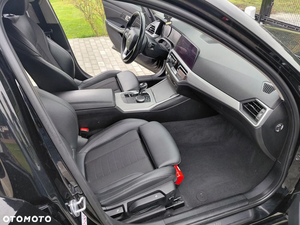 BMW Seria 3 318d Advantage - 22