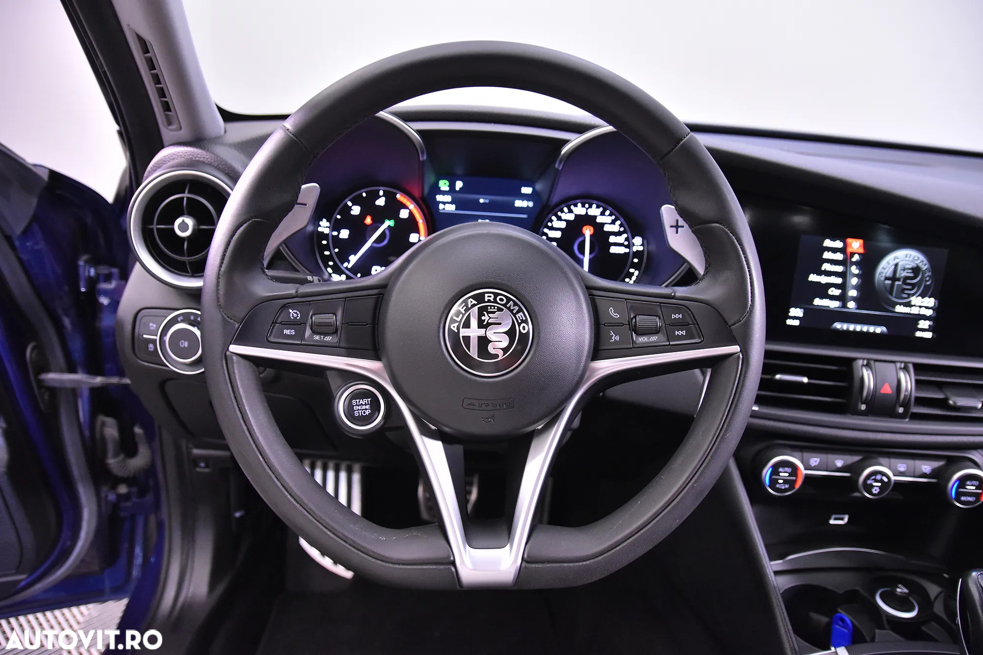 Alfa Romeo Giulia - 16