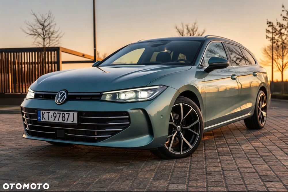 Volkswagen Passat - 1