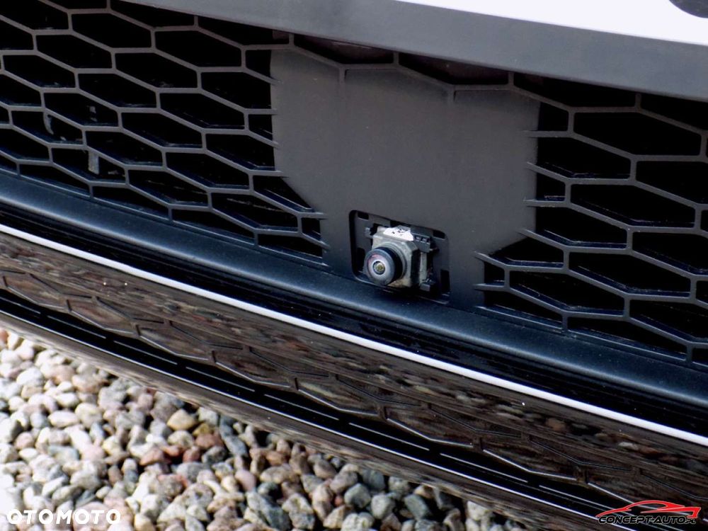 Land Rover Discovery Sport - 22