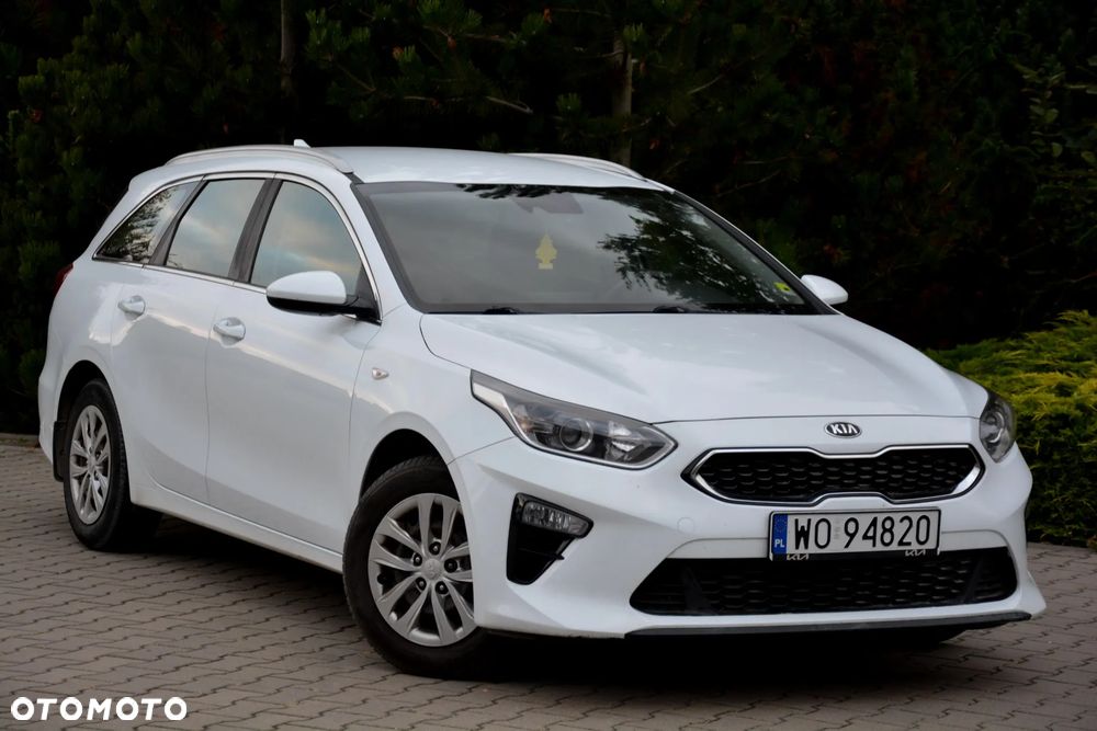 Kia Ceed - 1