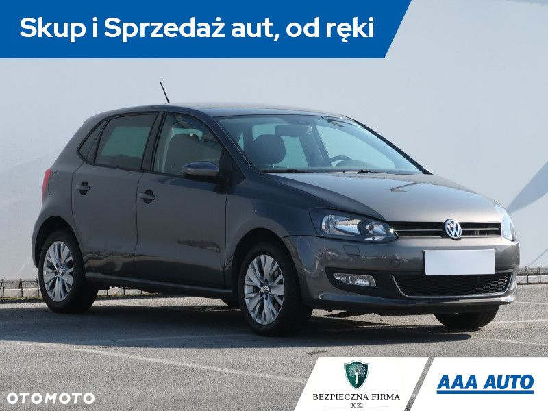 Volkswagen Polo - 2