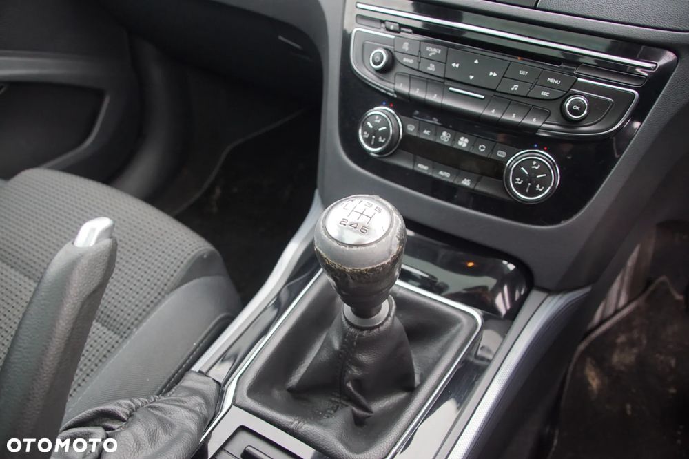 Auto na części - Peugeot 508 SW I 2.0 HDI 163 KM RH02 20MB27 KGN 2010R Silnik Skrzynia Drzwi Maska Klapa Zderzak Błotnik Szyba Lusterko Klamka Lampa Deska Kokpit Sterownik Moduł Czujnik Licznik Wyświetlacz Panel Kierownica - 13