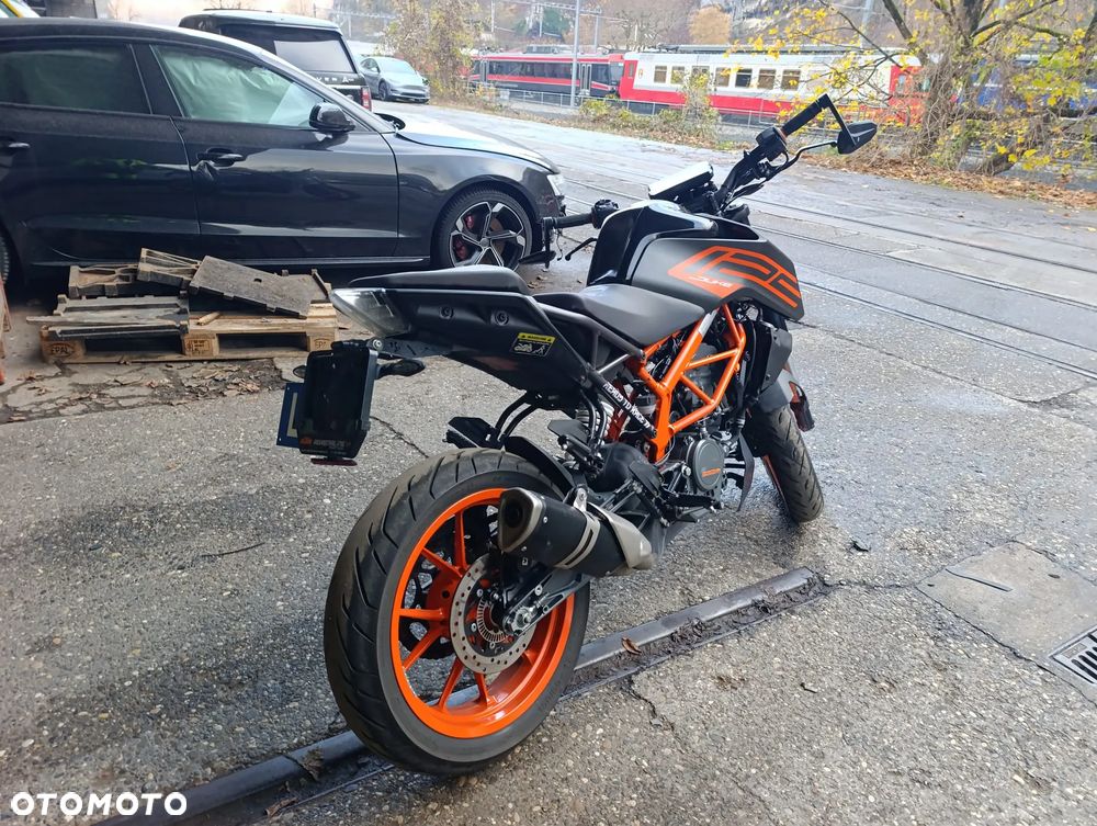 KTM Duke - 13