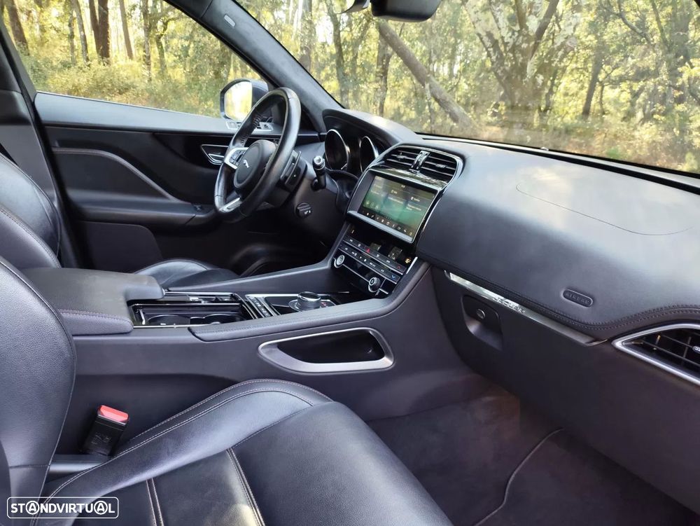 Jaguar F-Pace 2.0 i4D Prestige AWD Aut. - 22