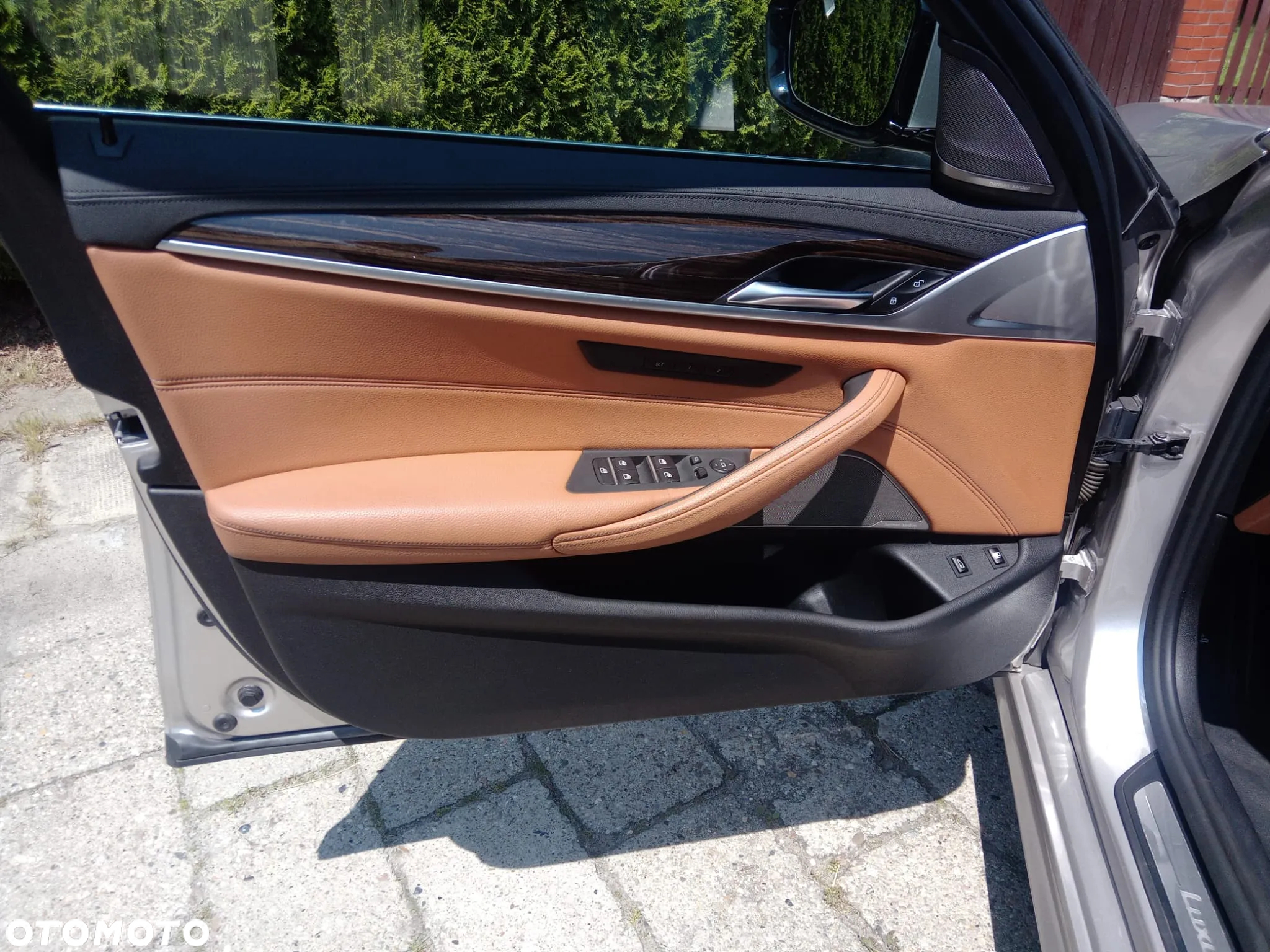 BMW Seria 5 545e xDrive M Sport Edition - 10