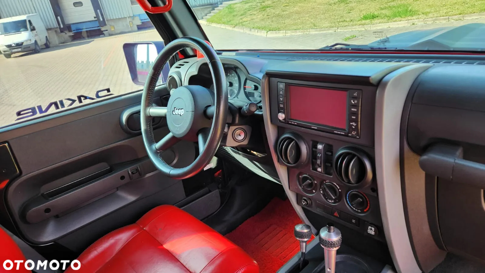 Jeep Wrangler Unlimited 3.8 Sahara - 18