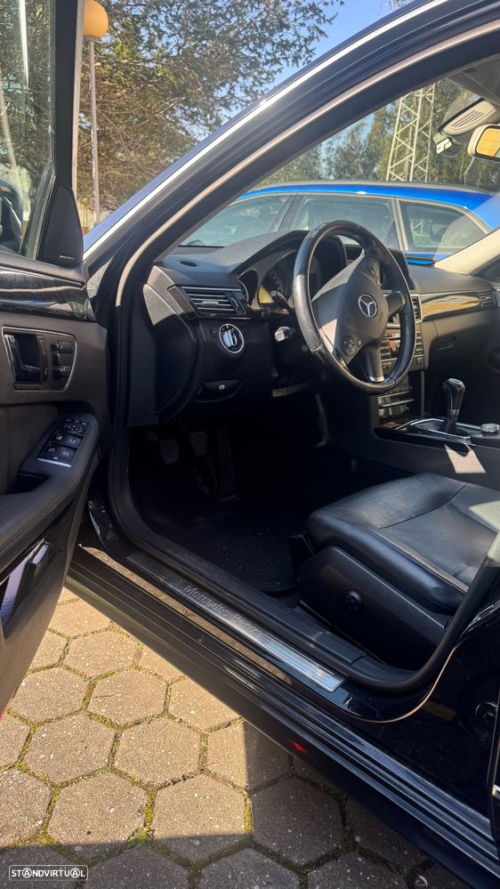 Mercedes-Benz E 220 CDi Avantgarde BlueEfficiency - 2