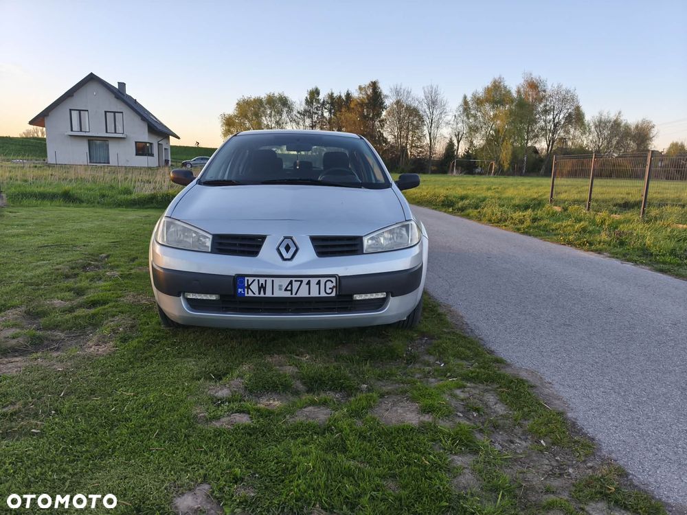 Renault Megane 1.6 16V Confort Authentique - 2