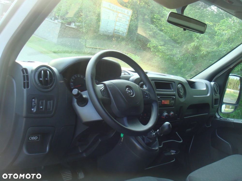 Opel MOWANO - 19