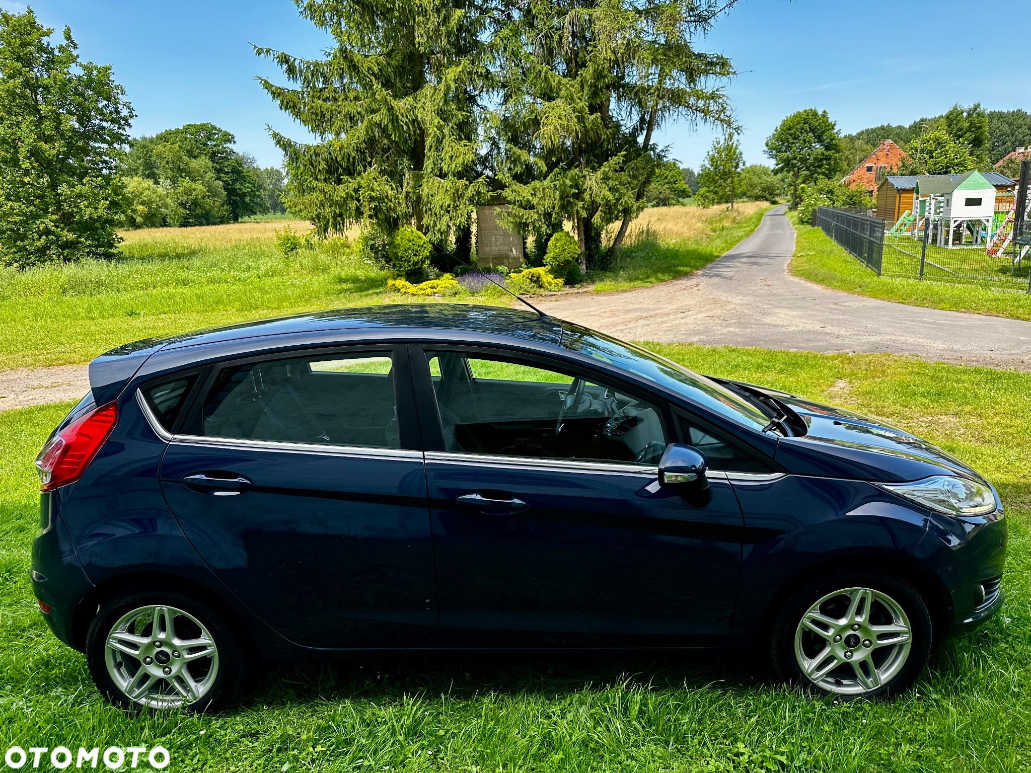 Ford Fiesta 1.0 EcoBoost S&S TITANIUM - 2