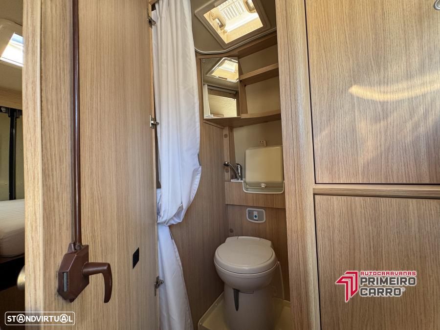 Pössl Roadcamp 640 camas gémeas - 5