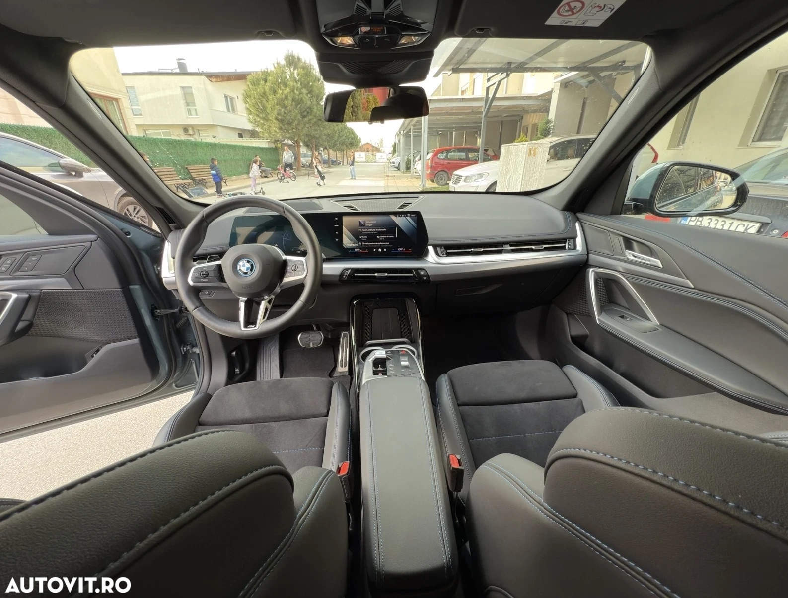 BMW iX1 eDrive20 - 2
