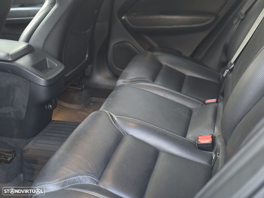 Volvo XC 40 2.0 D4 Inscription AWD - 10