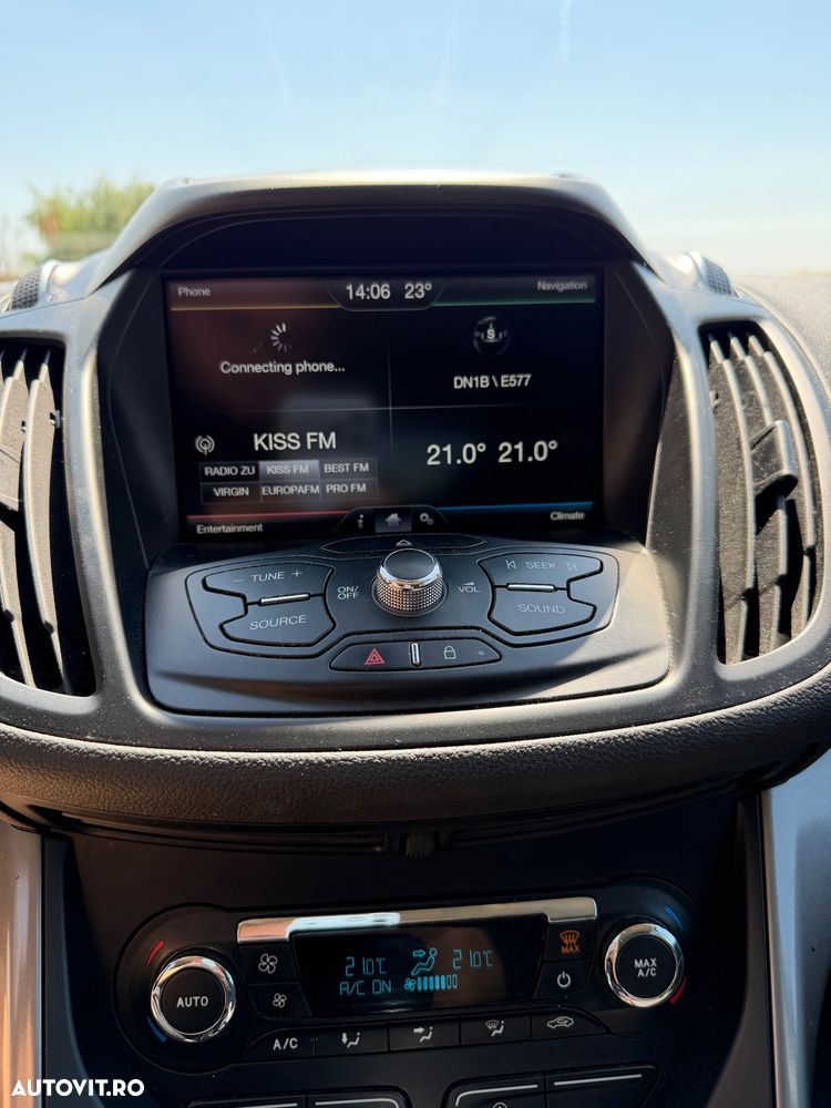 Ford Kuga - 17