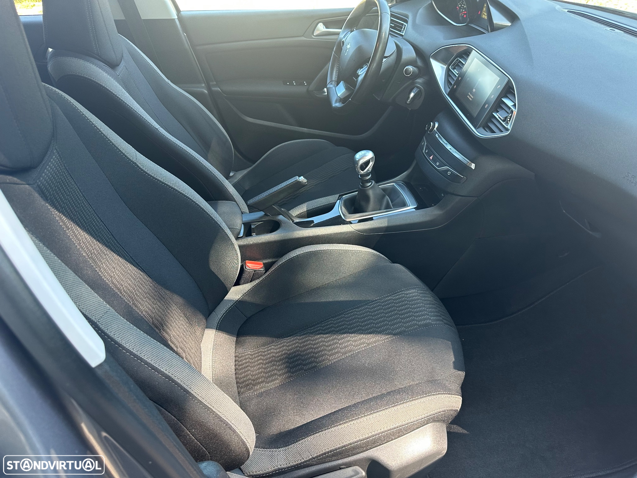Peugeot 308 1.6 BlueHDi Style - 13