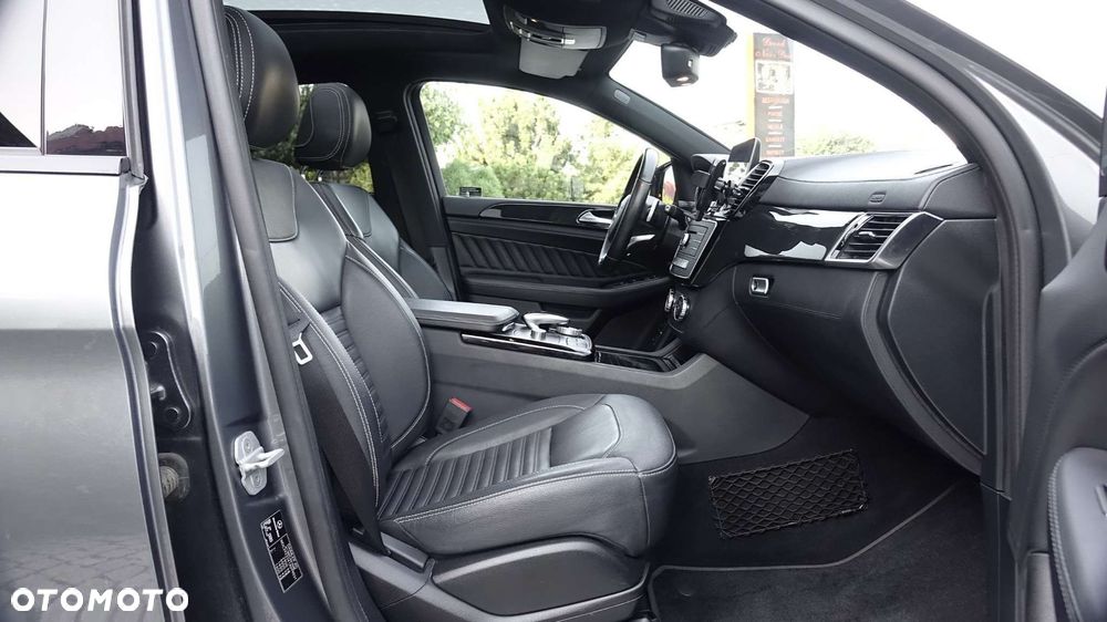 Mercedes-Benz GLE - 30