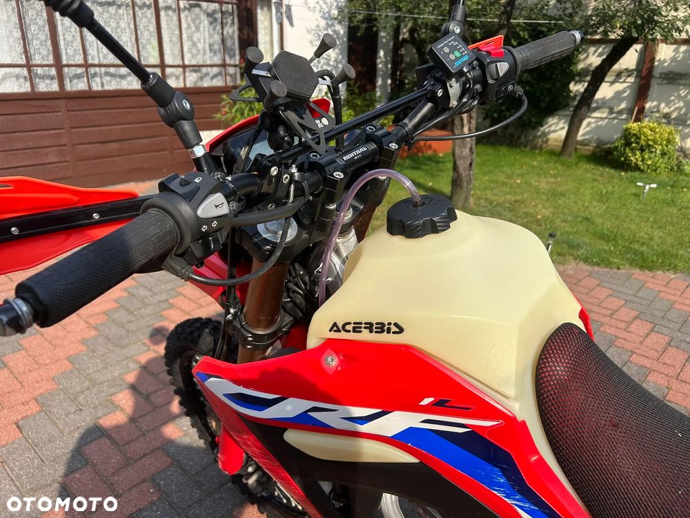Honda CRF - 9