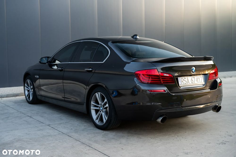 BMW Seria 5 535i xDrive - 7