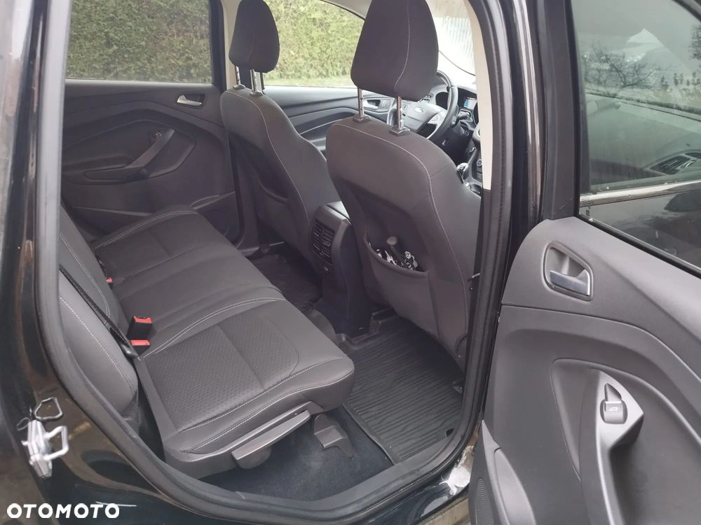 Ford Kuga 1.5 EcoBoost 2x4 Business Edition - 18