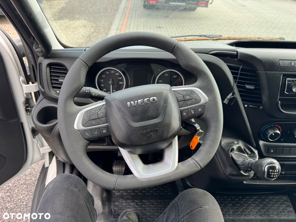 Iveco DAILY 60c16 50C15 50C17 35C14 35C15 35C17 35C18 70C17 72C15 70C18 Izoterma Chłodnia  9/8 euro palet - 20