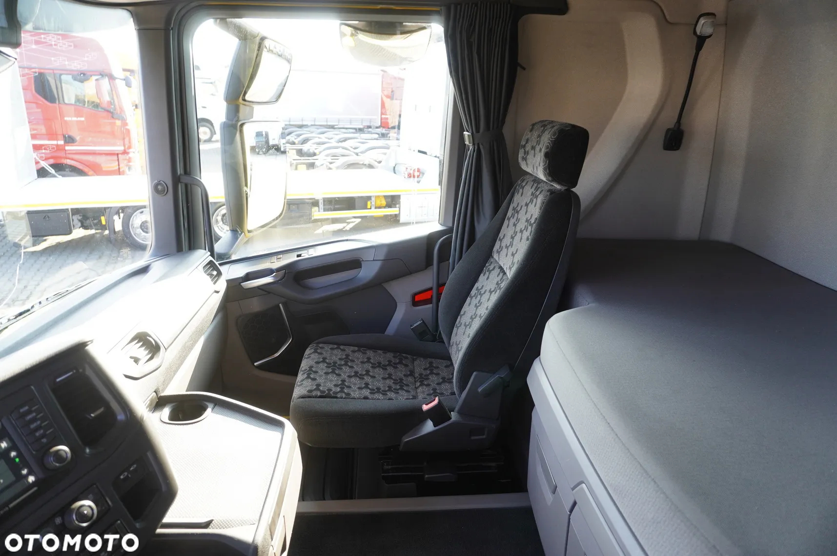 Scania R650 V8 8x4/4 E6 / r.2020 - 22