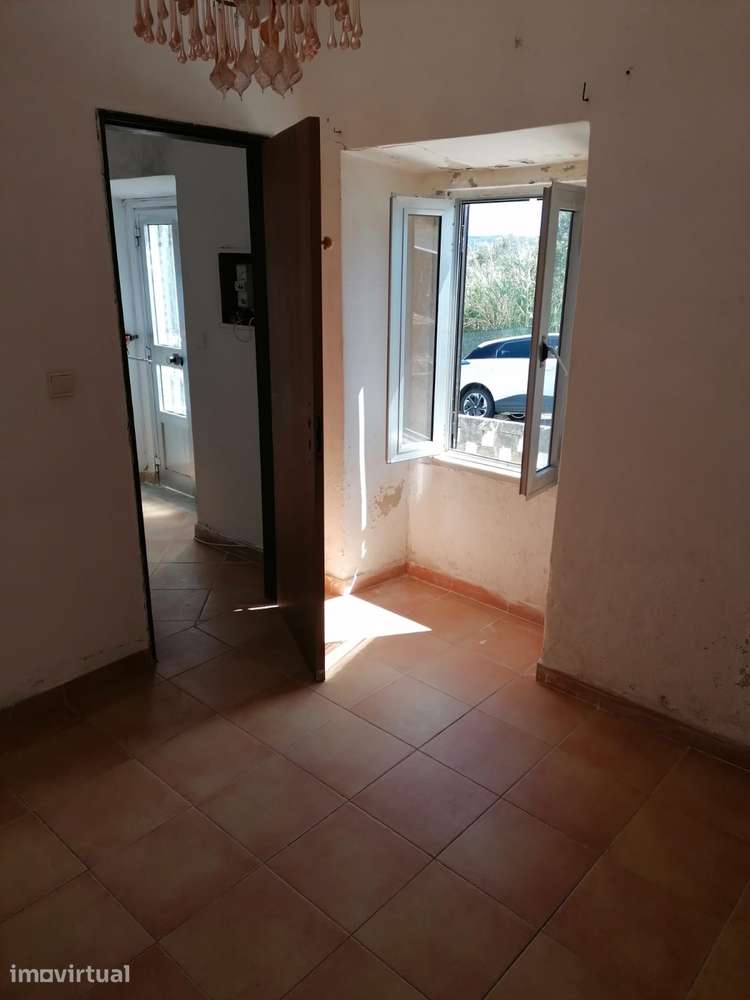 Moradia T3 Isolada com Sótão e terreno - Grande imagem: 5/21