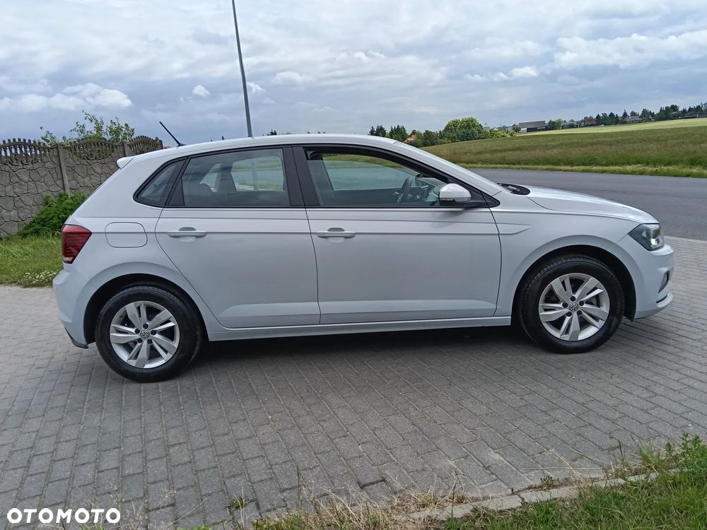 Volkswagen Polo 1.0 ACTIVE - 12