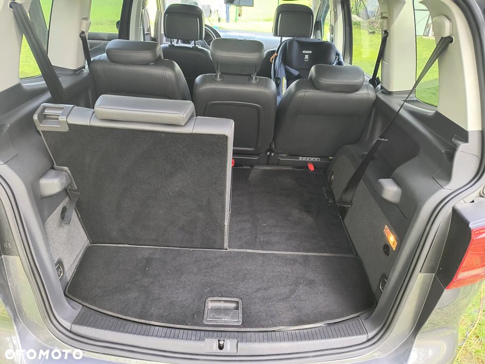 Volkswagen Touran 2.0 TDI DPF Cross DSG - 5