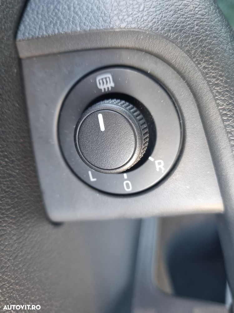 Skoda Octavia 1.6 TDI DPF DSG Ambition - 19