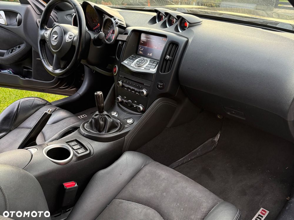 Nissan 370 Z 3.7 V6 - 9