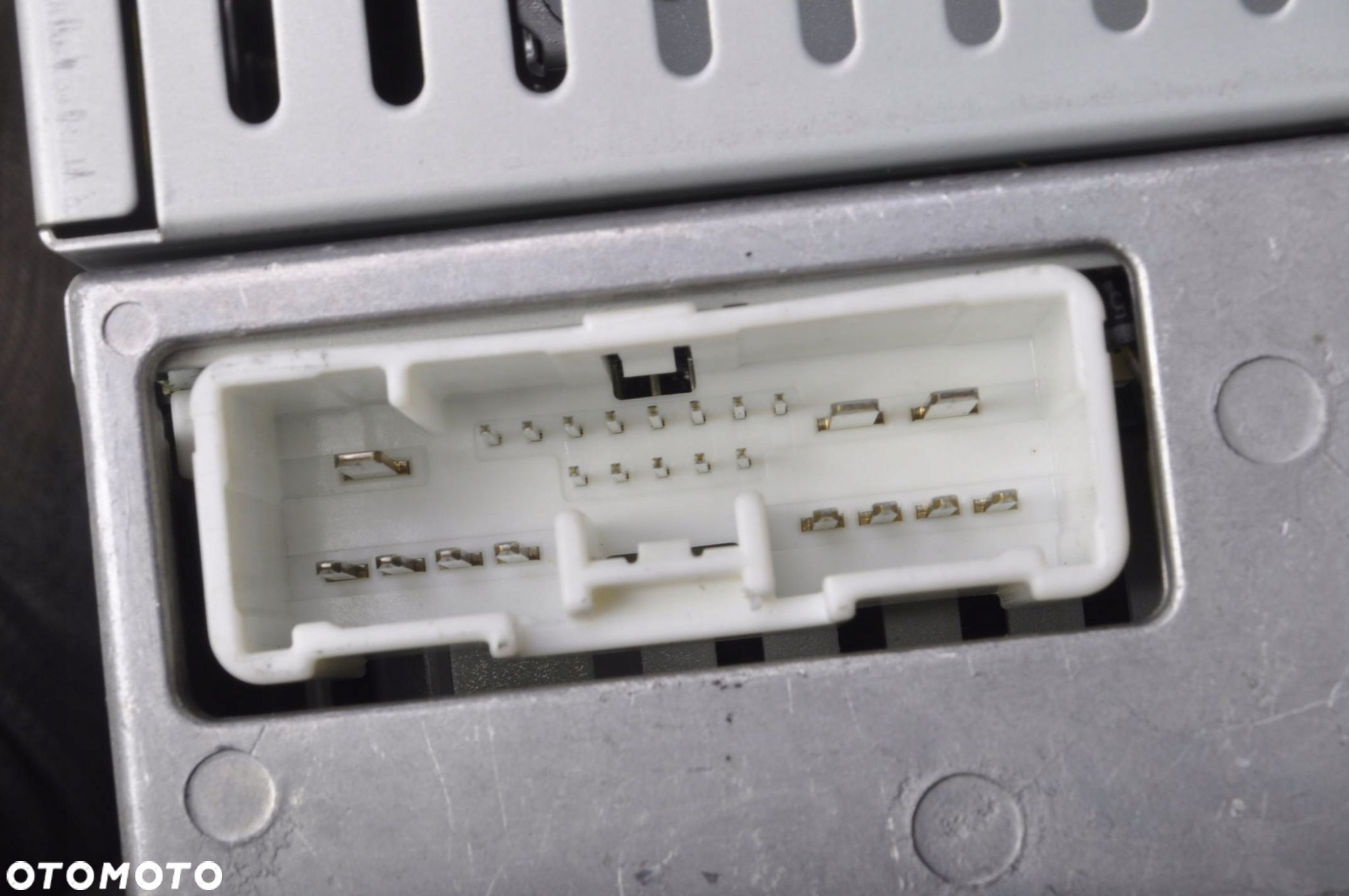 MAZDA MPV II RADIO CD - 4