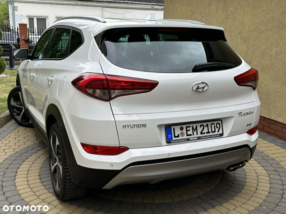 Hyundai Tucson 1.6 Turbo 4WD DCT Passion Plus - 11