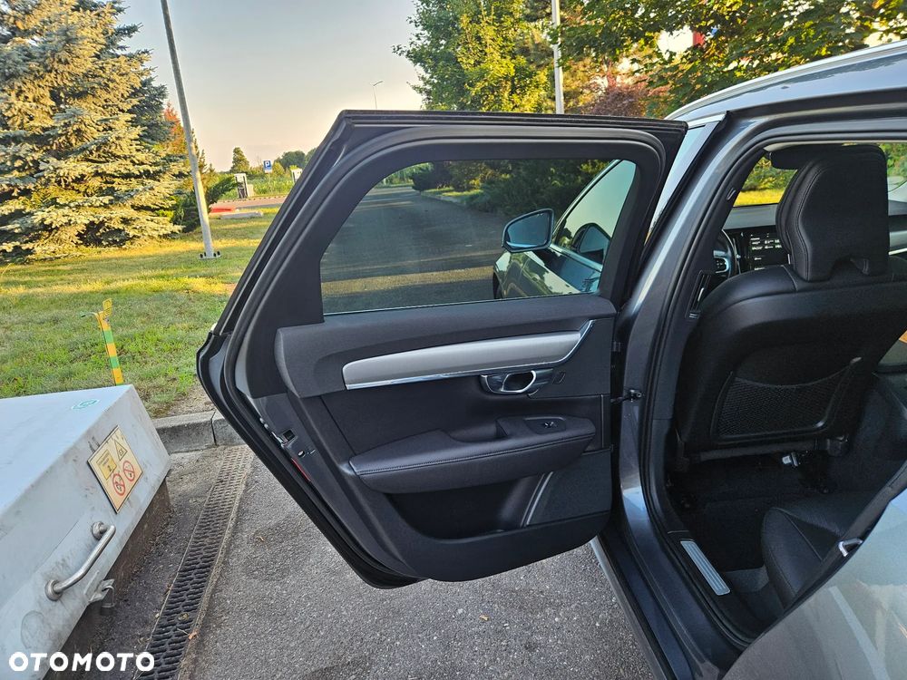 Volvo V90 D3 Geartronic Momentum Pro - 38