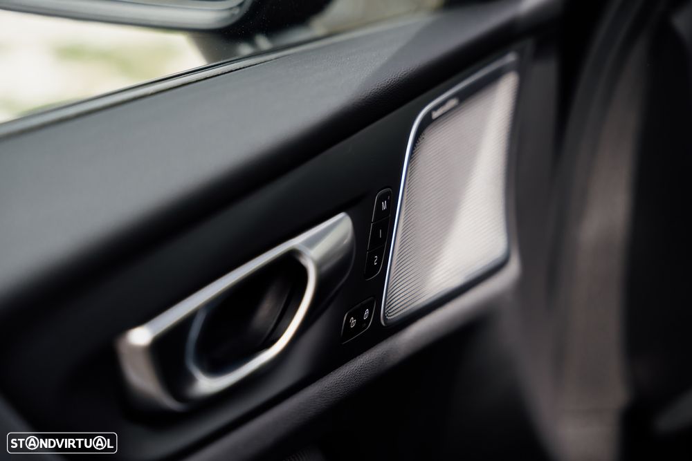 Volvo S60 T8 Recharge AWD Polestar Engineered - 20