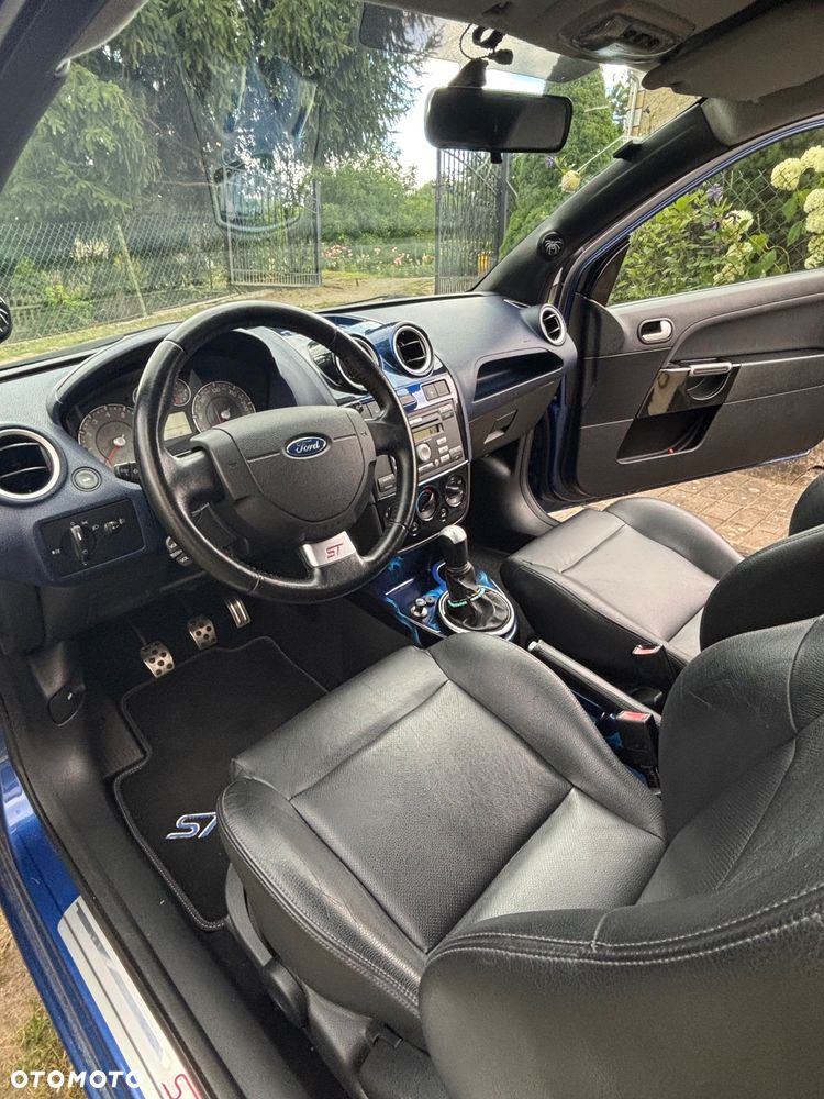 Ford Fiesta - 7