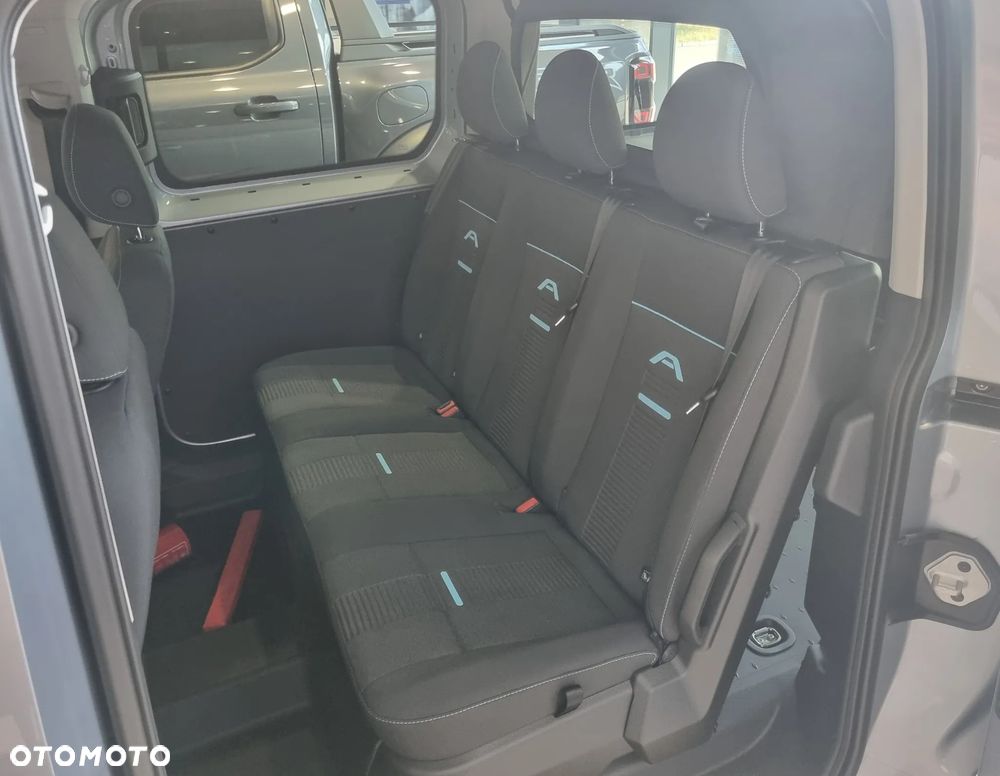 Ford Transit Connect - 9